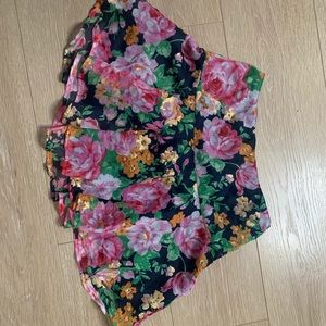 Perfect skirt for SUMMER 💕❣️